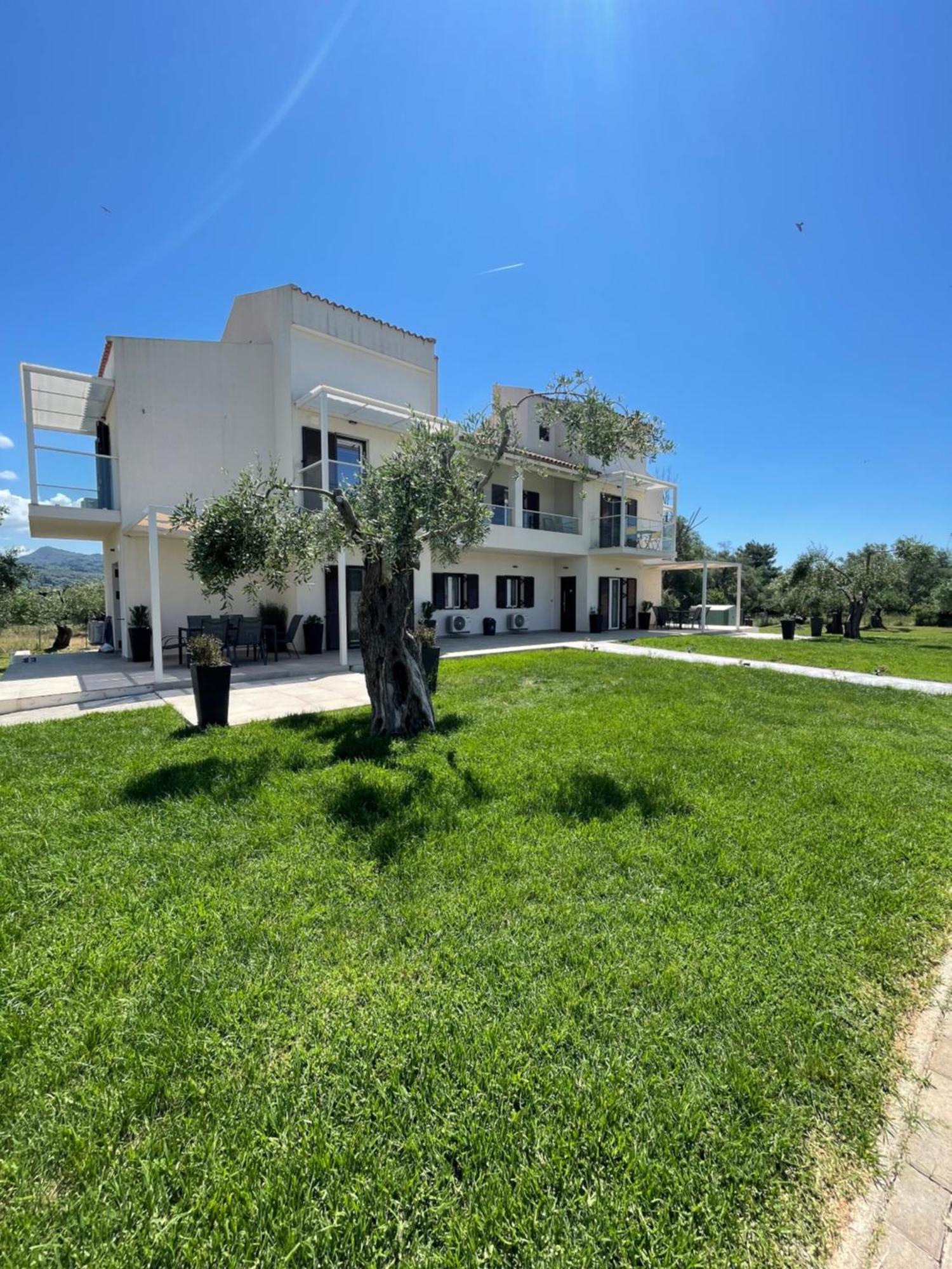 Villa Rodelia Roda  Exteriör bild
